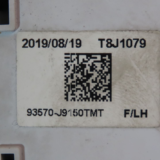 Commande lève-glace porte avant gauche occasion  Hyundai KONA (OS, OSE, OSI) 1.6 crdi e-vgt (2018)   93570J9150  3