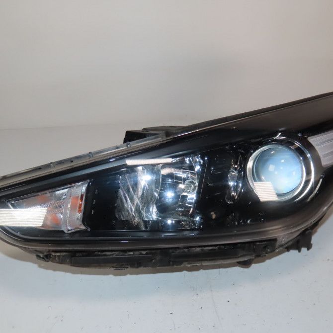 Phare gauche occasion  Hyundai I30 (PDE, PD, PDEN) 1.0 t-gdi (2016)   92101G4060  1