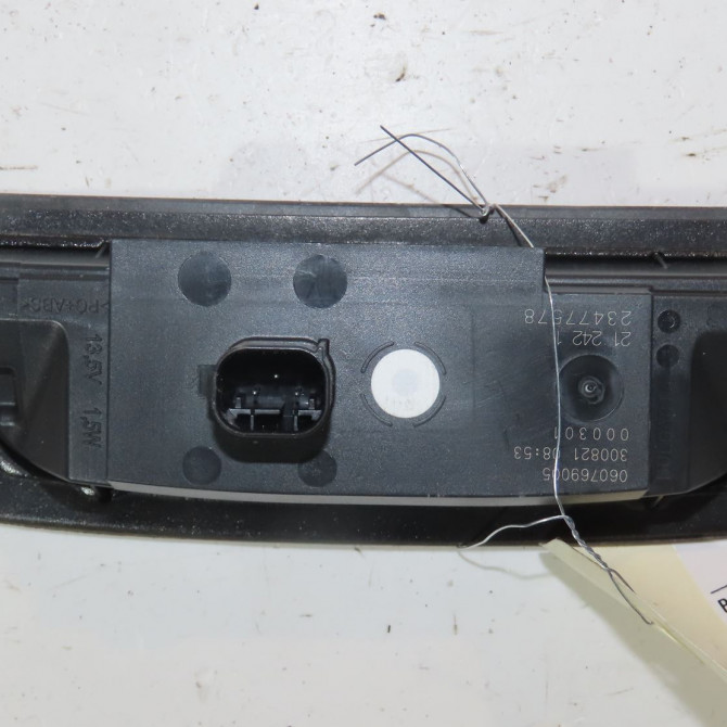 Poignee ext hayon occasion  Citroën C3 AIRCROSS II (2R_, 2C_) 1.2 puretech 110 (2rhnzb, 2rhnzw, 2rhnpx, 2rhnpj) (2017)   YQ00461580  2