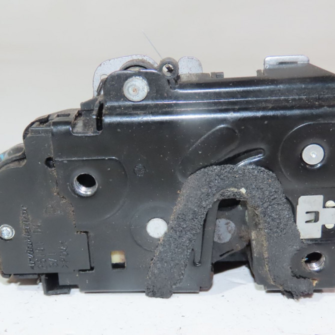 Serrure porte avd occasion  Volkswagen vw POLO (9N_, 9A_) 1.2 (2002-2007)   7E1837016A  1