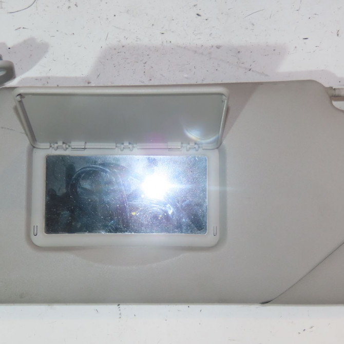 Pare-soleil gauche occasion  Peugeot 307 (3A/C) 2.0 hdi 90 (2000-2007) 5 portes   8143HL  1