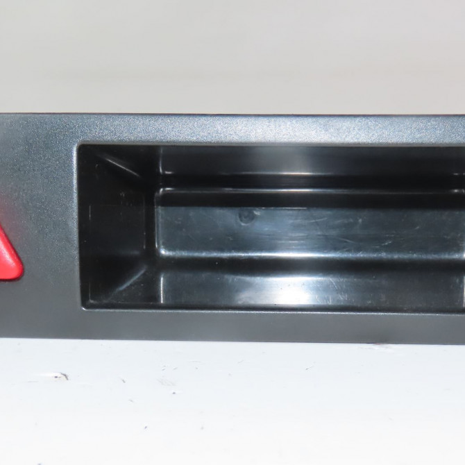 Bouton de warning occasion  Volkswagen vw TRANSPORTER V Camionnette (7HA, 7HH, 7EA, 7EH) 2.5 tdi (2003-2009)   6Y0953235300  1