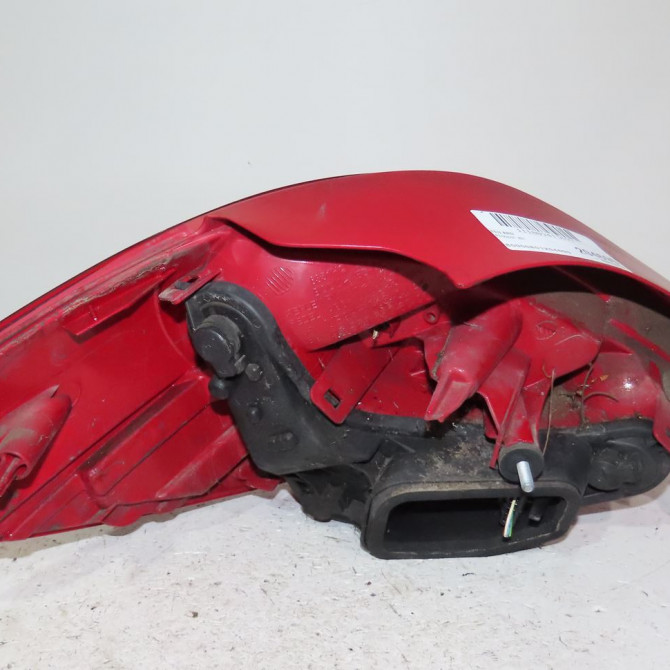 Feu arrière droit occasion  Peugeot 207/207+ (WA_, WC_) 1.6 hdi (2006-2013) 5 portes   6351HQ  2