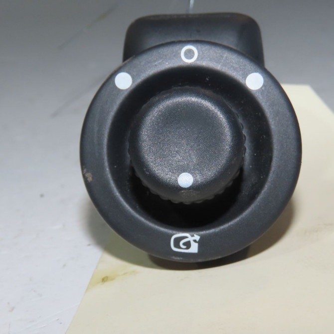 Commande rétroviseurs extérieures électriques occasion  Renault MEGANE II (BM0/1_, CM0/1_) 2.0 dci (2007-2008)   8200431192  1