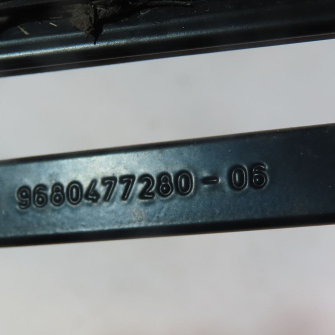 Bras essuie-glace avant droit occasion  Peugeot 308 CC (4B_) 1.6 16v (2009-2014)   6429EN  2