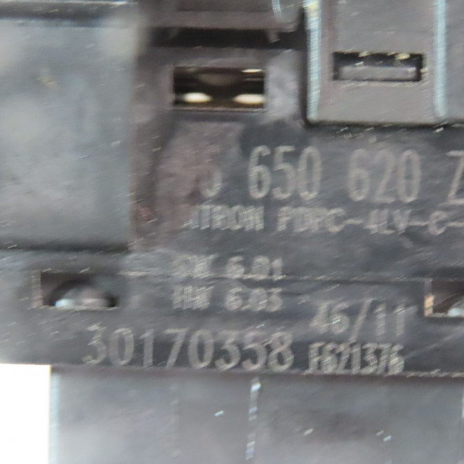 Commande lève-glace porte avant gauche occasion  Peugeot 5008 (0U_, 0E_) 1.6 hdi (2010-2017) 5 portes   6490X5  3