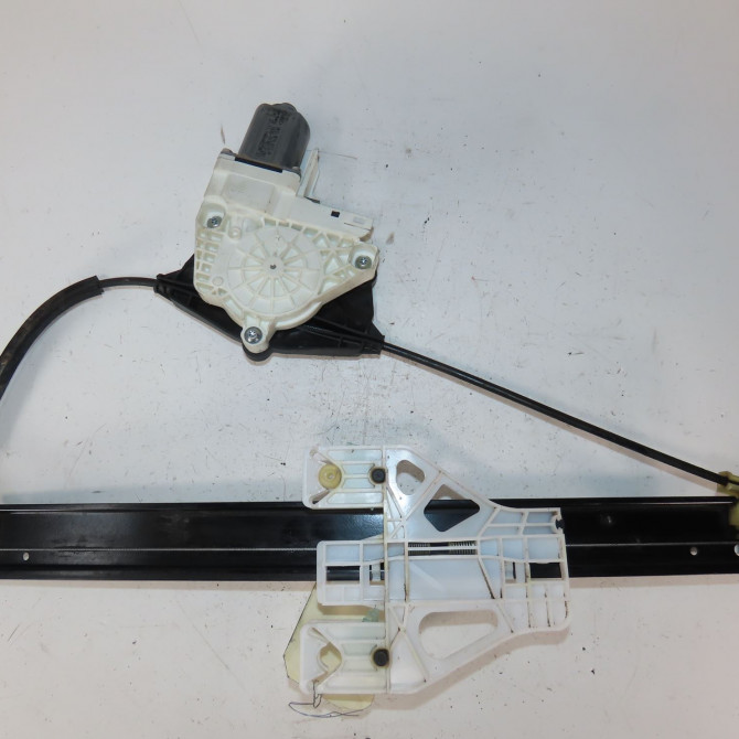 Mecanisme+moteur leve-glace ard occasion  Audi Q3 (8UB, 8UG) 2.0 tdi (2011-2018)   8U0839462  1