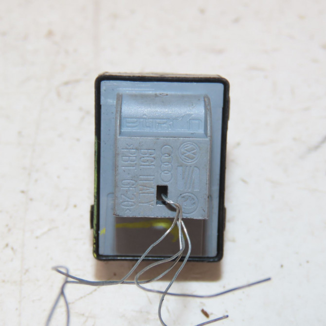 Commande leve-glace porte arrière droite occasion  Audi Q3 (8UB, 8UG) 2.0 tdi (2011-2018)   4H0959855A5PR  3