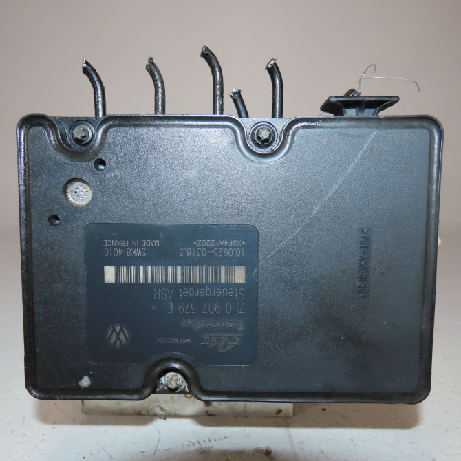 Unité hydraulique ABS occasion  Volkswagen vw TRANSPORTER V Camionnette (7HA, 7HH, 7EA, 7EH) 2.5 tdi (2003-2009)   7H0614111ECTA  1