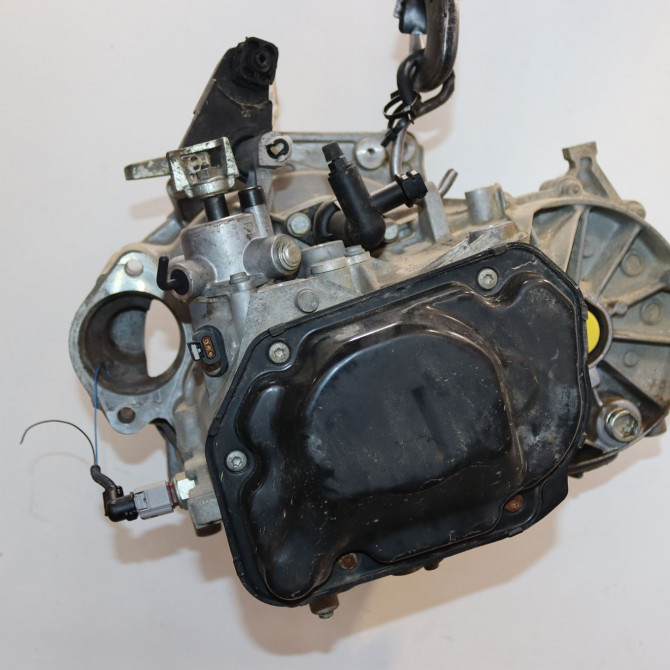 Boîte à vitesse mecanique occasion  Volkswagen vw POLO VI (AW1, BZ1, AE1) 1.0 tsi (2017)   SJD  4