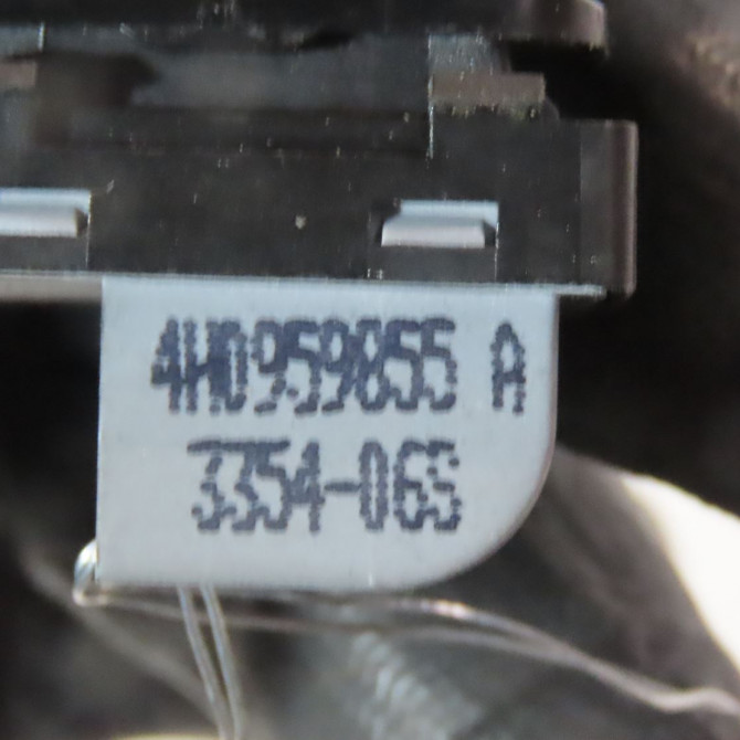 Commande leve-glace porte arrière gauche occasion  Audi Q3 (8UB, 8UG) 2.0 tdi (2011-2018)   4H0959855A5PR  3