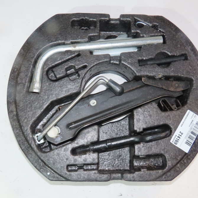 Cric + manivelle occasion  Audi A3 (8P1) 1.9 tdi (2003-2010) 3 portes   1K0011031P  1