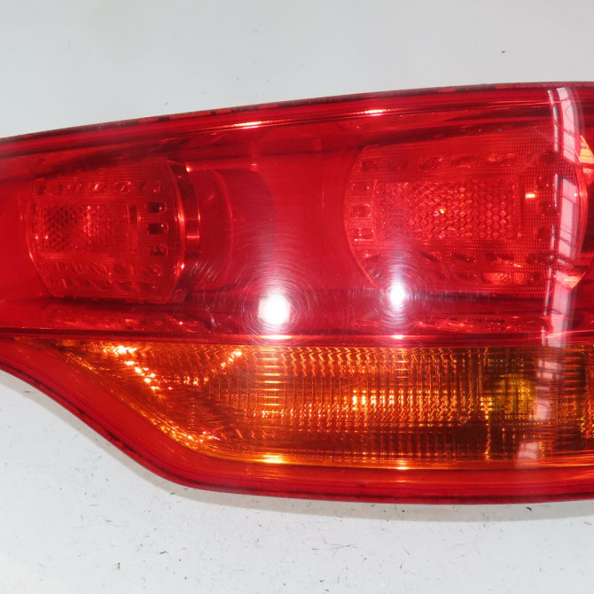 Feu arrière droit occasion  Audi Q7 (4LB) 3.0 tdi quattro (2006-2008)   4L0945094  1