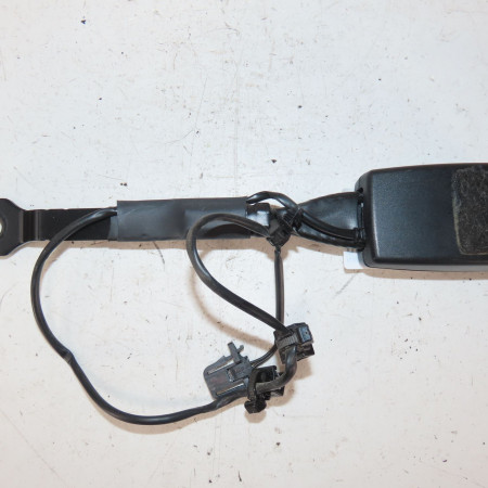 Ancrage ceinture avant gauche occasion  Audi Q3 (8UB, 8UG) 2.0 tdi (2011-2018)   8R0857755L01C 