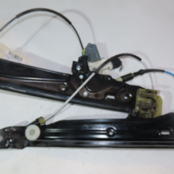 Mecanisme+moteur leve-glace avg occasion  Bmw 5 (F10) M 550 d xdrive (2012-2016)   51337182131  1