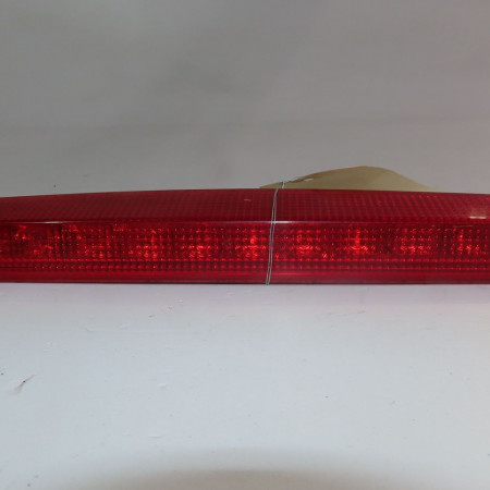 Feux stop supplementaire occasion  Renault MEGANE CC (EZ0/1_) 1.9 dci (ez0j, ez1s) (2010)   8200002497 