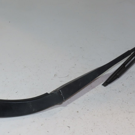 Bras essuie-glace avant gauche occasion  Renault MEGANE II (BM0/1_, CM0/1_) 1.6 16v (bm0c, cm0c) (2002-2008)   7701054813 