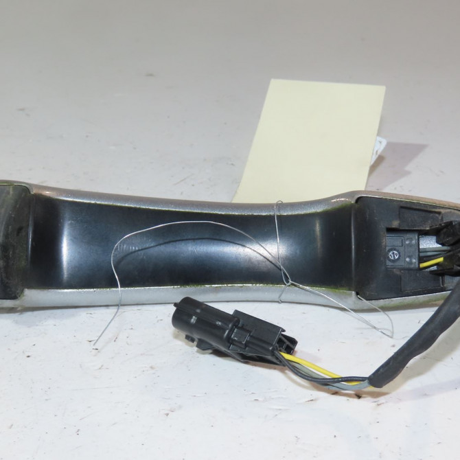 Poignee ext porte avg occasion  Renault KADJAR (HA_, HL_) 1.5 blue dci 115 (2018)   806B04EH0A  2