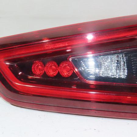 Feu arrière intérieur droit occasion  Nissan QASHQAI II SUV (J11, J11_) 1.3 dig-t (2018)   26550HP05A 