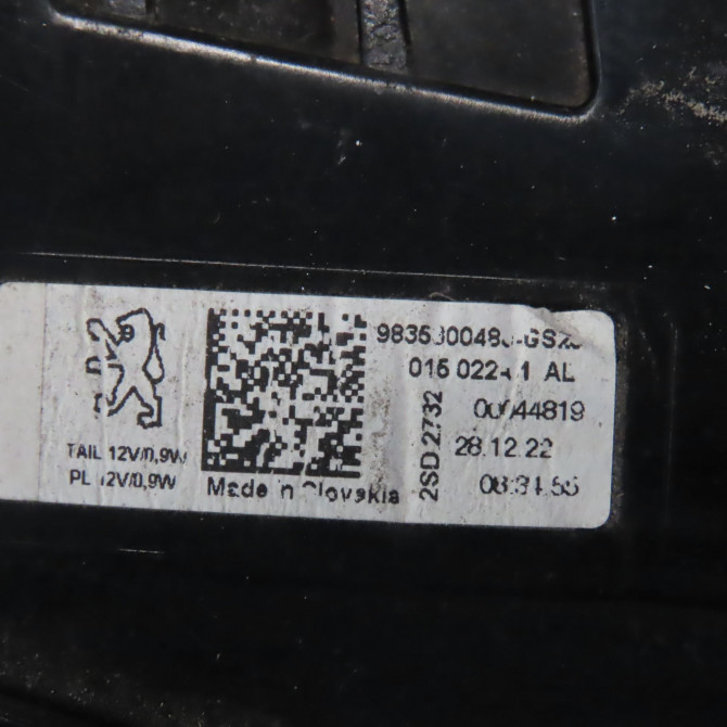 Feu arrière interieur gauche occasion  Peugeot 308 III (FB_, FH_, FP_, F3_) Puretech 130 (fphnsl, fphnst) (2021)   9835300480  2