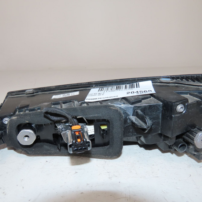 Feu arrière interieur gauche occasion  Peugeot 308 III (FB_, FH_, FP_, F3_) Puretech 130 (fphnsl, fphnst) (2021)   9835300480  3