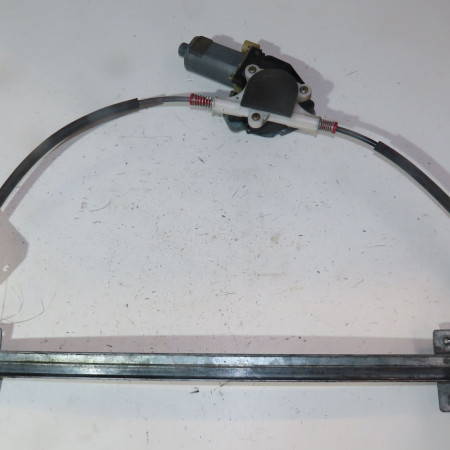 Mecanisme+moteur leve-glace avg occasion  Nissan TERRANO II (R20) 2.7 tdi 4wd (1996-2007)   807012X005 