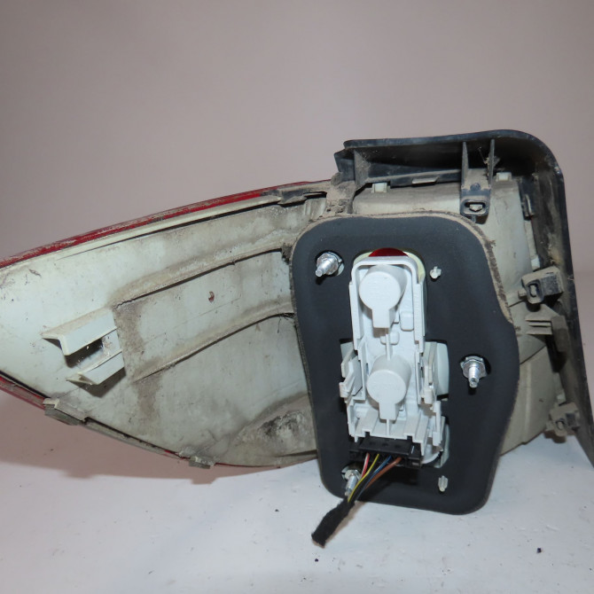 Feu arrière droit occasion  Mercedes-benz CLASSE B Sports Tourer (W245) B 180 cdi (245.207) (2005-2011) 5 portes   1698202664  3