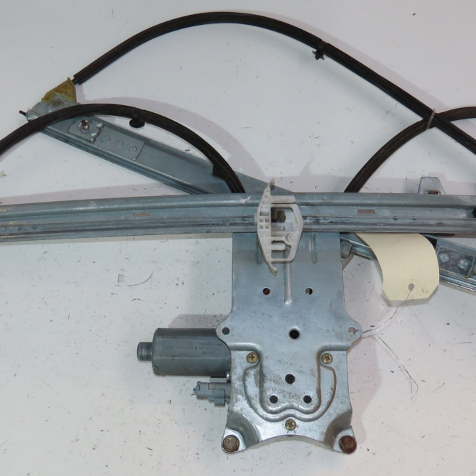 Mecanisme + moteur lève-glace avant droit occasion  Citroën XSARA PICASSO (N68) 1.6 hdi (2004-2011)   9222F9  2