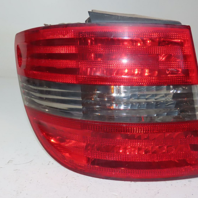 Feu arrière gauche occasion  Mercedes-benz CLASSE B Sports Tourer (W245) B 180 cdi (245.207) (2005-2011) 5 portes   1698202564  1