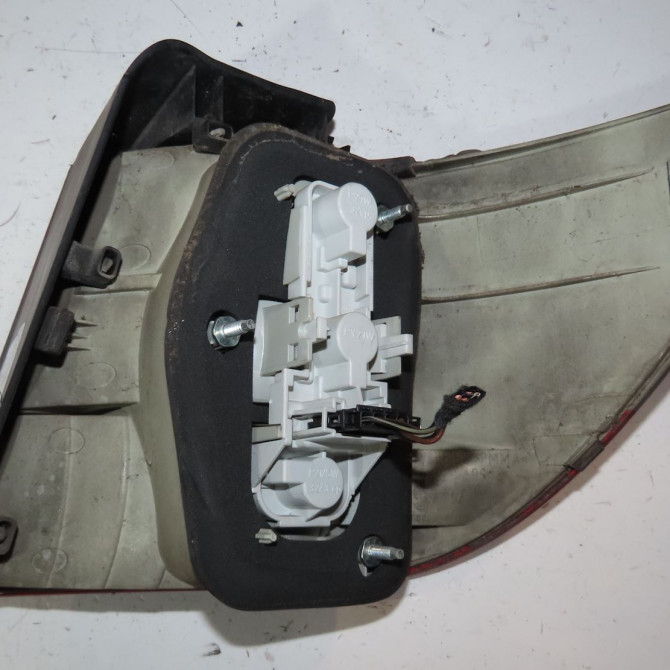 Feu arrière gauche occasion  Mercedes-benz CLASSE B Sports Tourer (W245) B 180 cdi (245.207) (2005-2011) 5 portes   1698202564  2