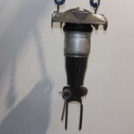 Amortisseur avant droit occasion  Audi Q7 (4LB) 3.0 tdi quattro (2006-2008)   7L8616040H 