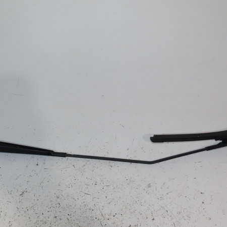 Bras essuie-glace avant droit occasion  Peugeot 208 I (CA_, CC_) 1.4 hdi (2012) 3 portes   9673292080 