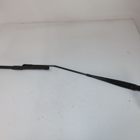Bras essuie-glace avant droit occasion  Peugeot 2008 I (CU_) 1.6 hdi (2013)   9673292080 