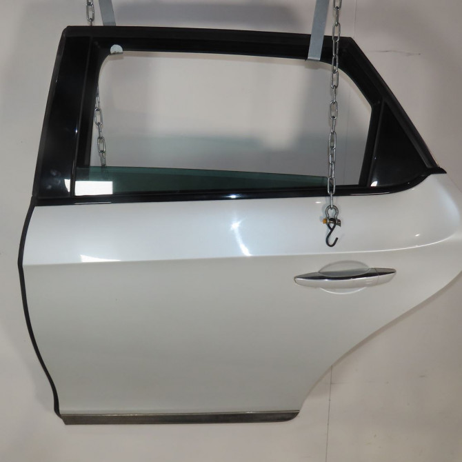 Porte arrière gauche occasion  Citroën DS5 2.0 hdi 165 (2011-2015) 5 portes   9667051380  1