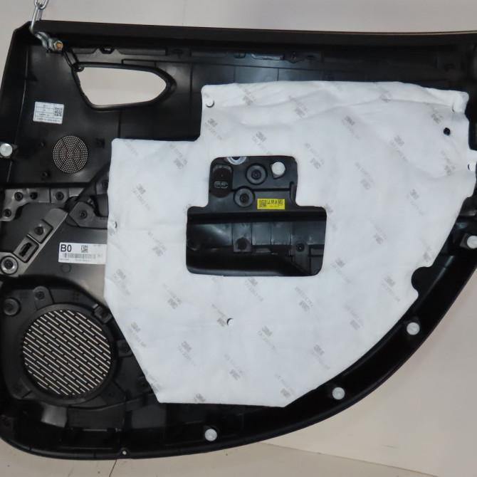 Garniture porte arg occasion  Renault ARKANA I (LCM_, LDN_) 1.6 e-tech 145 (ldmu) (2020) 5 portes   829017492R  2