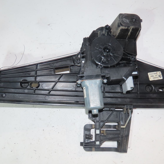 Mecanisme+moteur leve-glace arg occasion  Peugeot 2008 II (UD_, US_, UY_, UK_) 1.5 bluehdi 110 (udyhsk) (2021)   9843774280  2