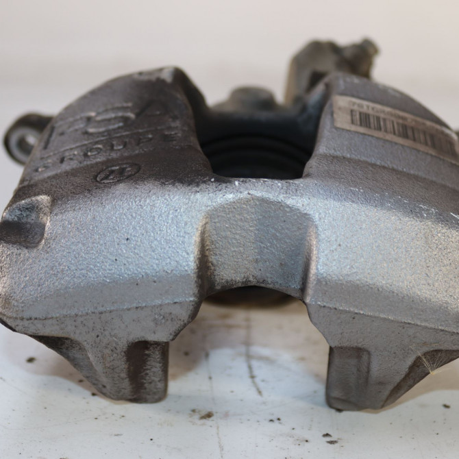 Etrier de frein avant gauche occasion  Peugeot 308 III (FB_, FH_, FP_, F3_) Bluehdi 130 (fbyhzl, fbyhzt) (2021)   1647879980  5