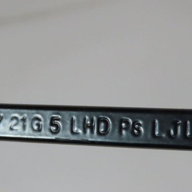 Bras essuie-glace avant droit occasion  Renault ARKANA I (LCM_, LDN_) 1.6 e-tech 145 (ldmu) (2020) 5 portes   288813354R  2
