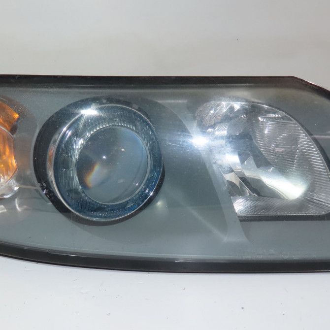 Phare droit occasion  Volvo V50 (545) 2.0 cdi (2003-2006)   306988890  1