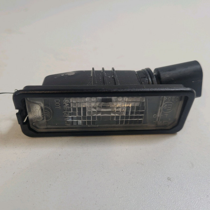 Eclaireur plaque de police d occasion  Volkswagen vw POLO V (6R1, 6C1) 1.4 tdi (2014)   1K8943021  1