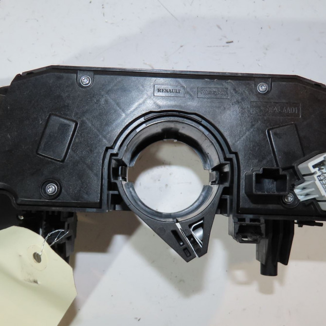 Bloc commodos occasion  Renault ARKANA I (LCM_, LDN_) 1.6 e-tech 145 (ldmu) (2020) 5 portes   255670790R  2