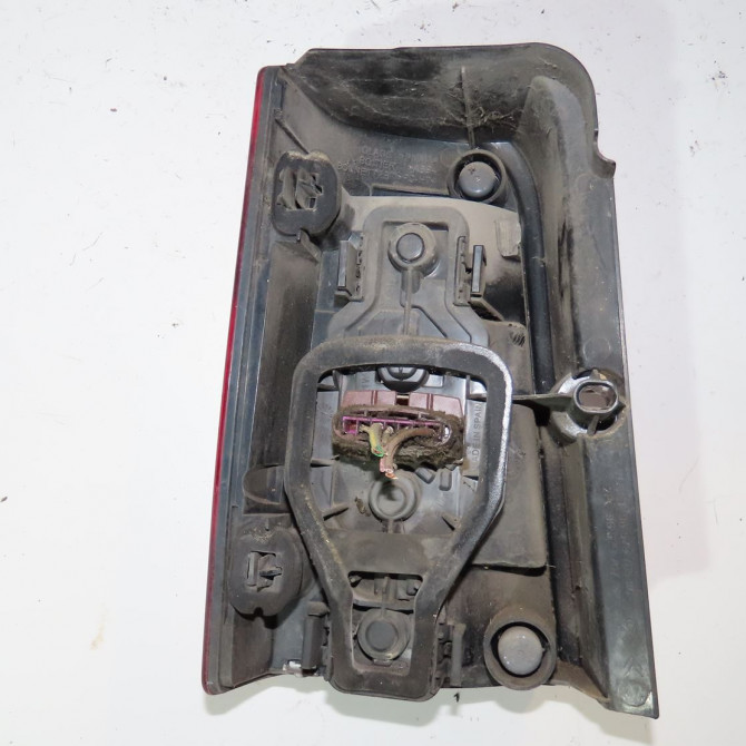 Feu arrière droit occasion  Citroën BERLINGO MULTISPACE (B9) 1.6 hdi 75 16v (2008) 5 portes   6351CY  2