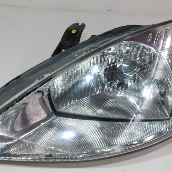 Phare gauche occasion  Ford FOCUS I Clipper (DNW) 1.8 turbo di / tddi (1999-2004)   1152091  1