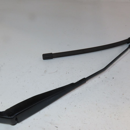 Bras essuie-glace avant gauche occasion  Peugeot 208 I (CA_, CC_) 1.6 hdi (2012) 5 portes   9673291980 