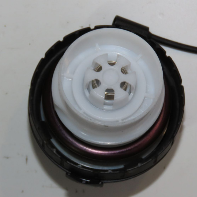 Bouchon reservoir a carburant occasion  Renault KADJAR (HA_, HL_) 1.5 blue dci 115 (2018)   781219470R  2