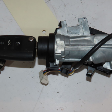 Antivol de direction occasion  Skoda SUPERB III (3V3) 1.6 tdi (2015)   1K0905851B 