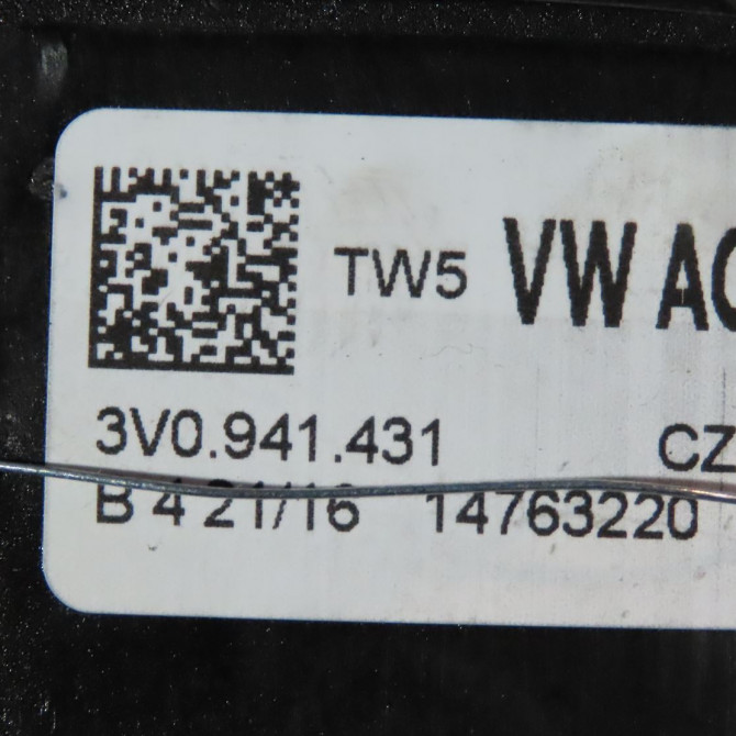 Interrupteur commande de phares occasion  Skoda SUPERB III (3V3) 1.6 tdi (2015)   3V0941431IHA  2
