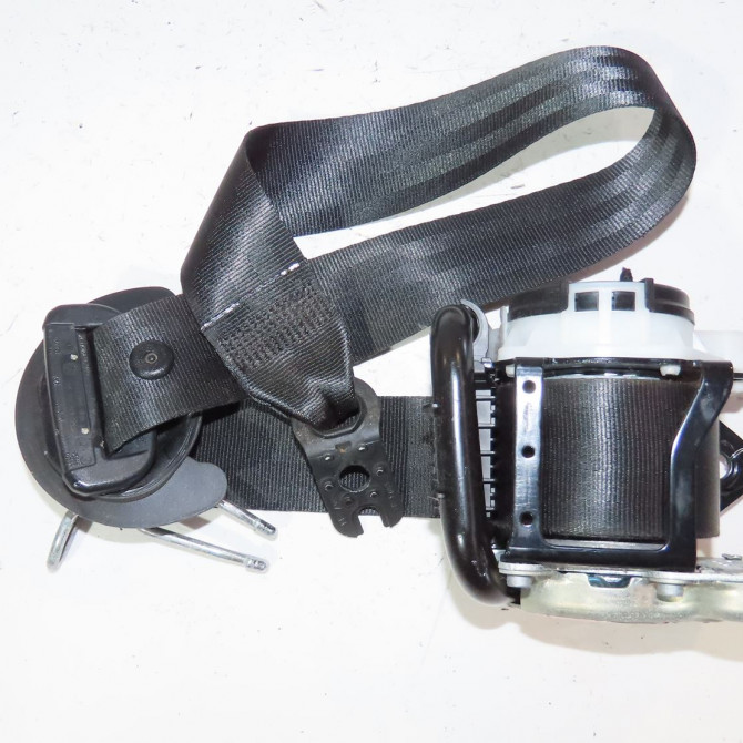 Ceinture avant gauche occasion  Skoda SUPERB III (3V3) 1.6 tdi (2015)   3V0857701FRAA  1