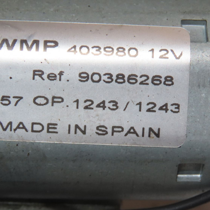 Moteur essuie-glace arrière occasion  Opel CORSA B (S93) 1.2 i (f08, f68, m68) (1993-2000)   90386268  3