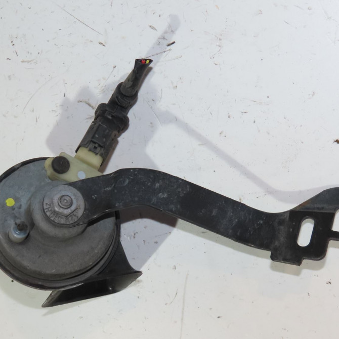 Klaxon  / avertisseur occasion  Peugeot 2008 I (CU_) 1.6 bluehdi 100 (2015)   9673824080  2